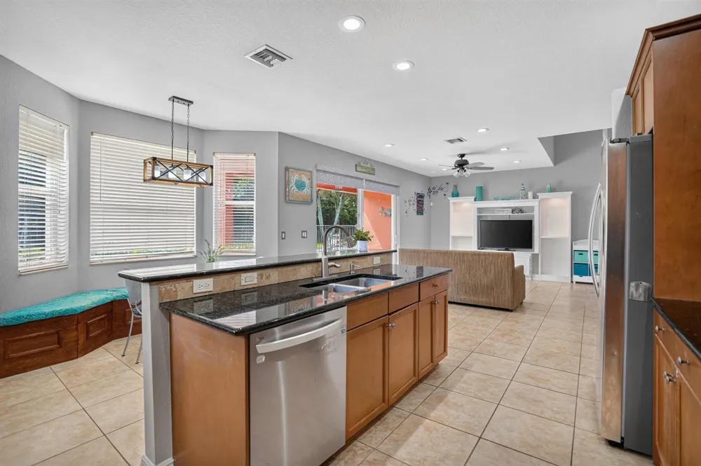 9135 Dupont Place Wellington, FL 33414