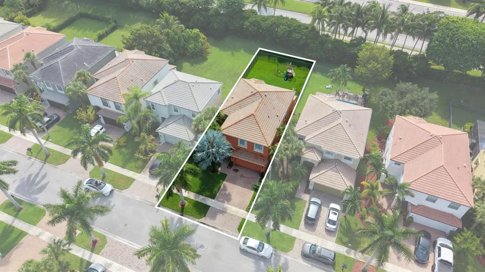 9135 Dupont Place Wellington, FL 33414