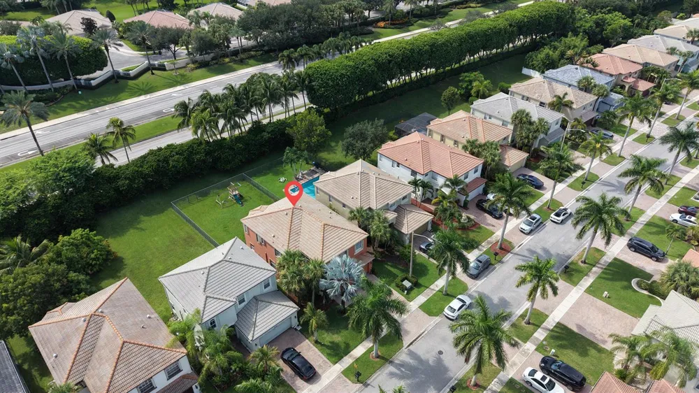 9135 Dupont Place Wellington, FL 33414