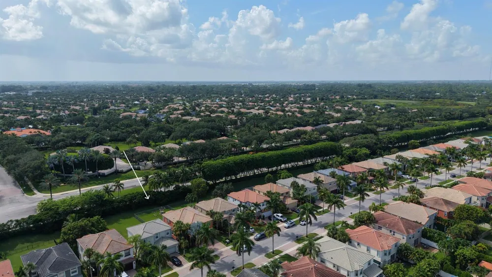 9135 Dupont Place Wellington, FL 33414