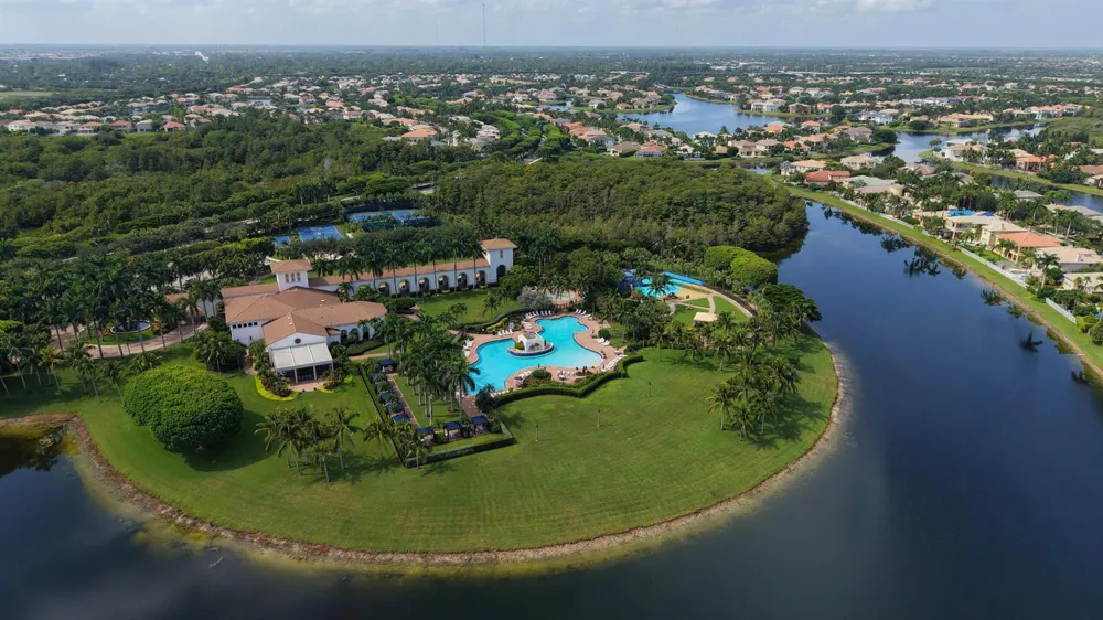 9135 Dupont Place Wellington, FL 33414