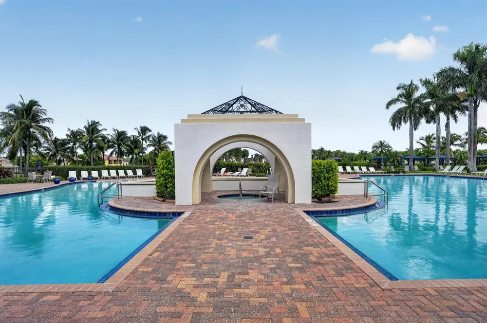 9135 Dupont Place Wellington, FL 33414