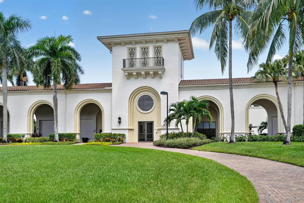 9135 Dupont Place Wellington, FL 33414
