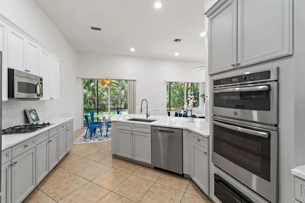 1071 Vintner Boulevard Palm Beach Gardens, FL 33410