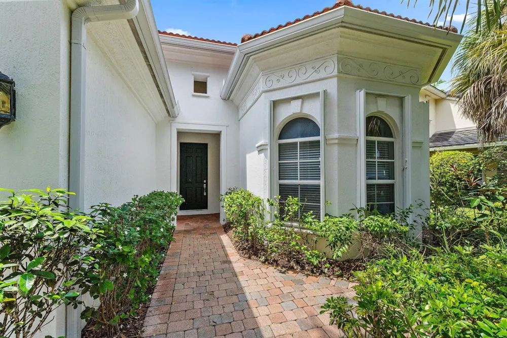 1071 Vintner Boulevard Palm Beach Gardens, FL 33410