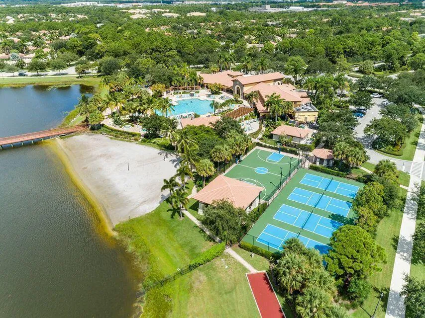 1071 Vintner Boulevard Palm Beach Gardens, FL 33410