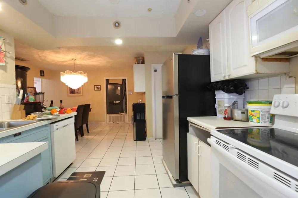 3132 NW 39TH COURT Lauderdale Lakes, FL 33309