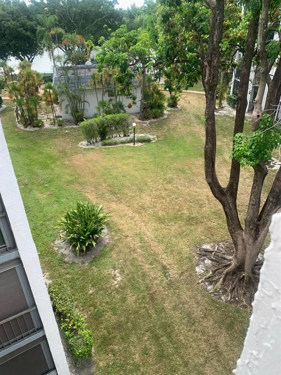 3360 SPANISH MOSS TERRACE #413 Lauderhill, FL 33319