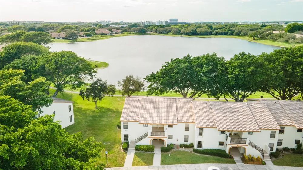 2900 Olivewood Terrace #201 Boca Raton, FL 33431