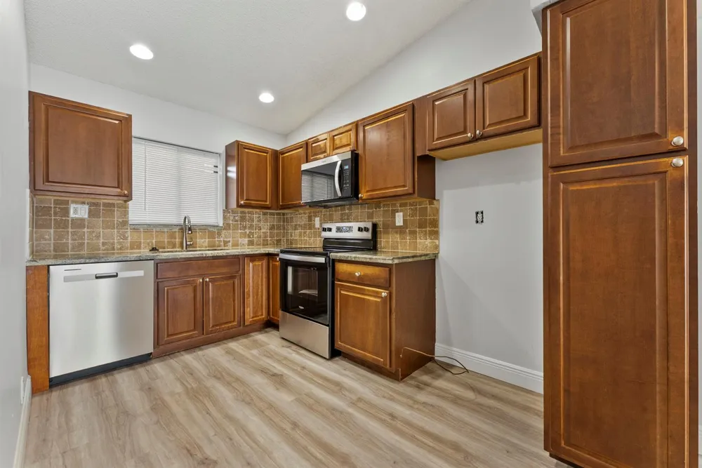 2900 Olivewood Terrace #201 Boca Raton, FL 33431