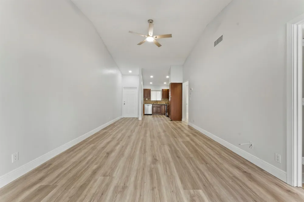 2900 Olivewood Terrace #201 Boca Raton, FL 33431