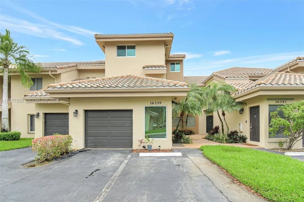 16339 Malibu Dr #22 Weston, FL 33326