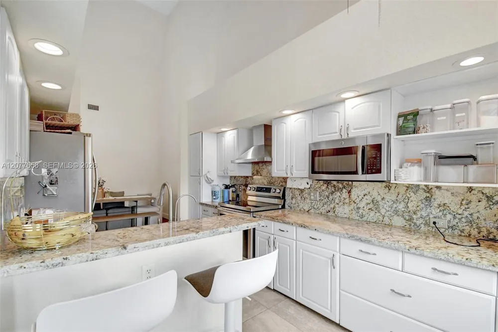 16339 Malibu Dr #22 Weston, FL 33326