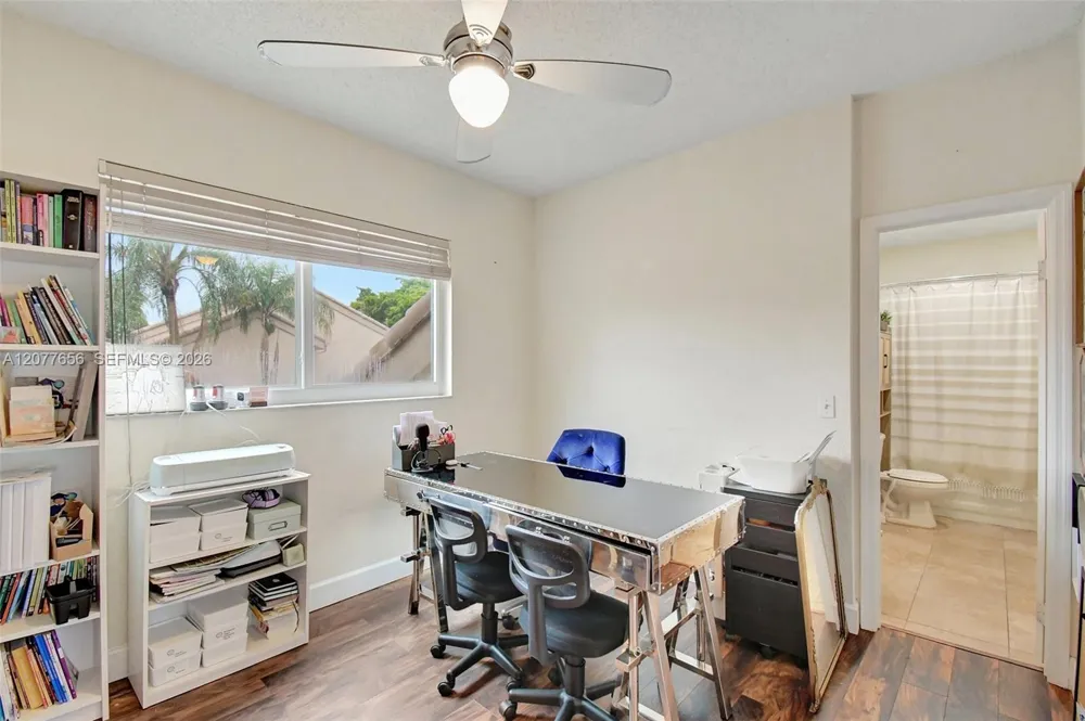 16339 Malibu Dr #22 Weston, FL 33326