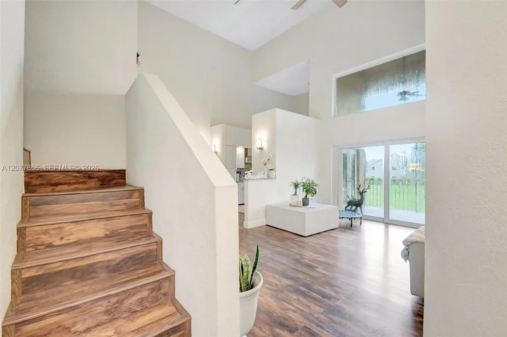 16339 Malibu Dr #22 Weston, FL 33326