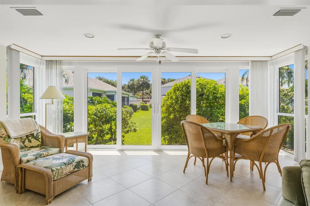 300 HARBOUR DRIVE #106B Vero Beach, FL 32963
