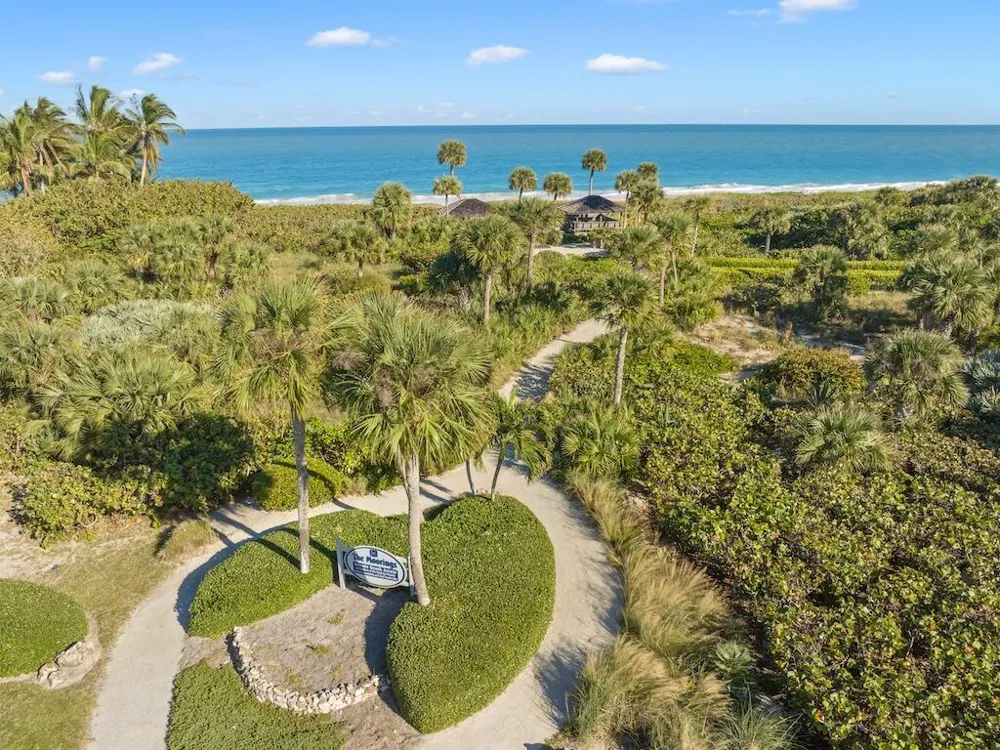 300 HARBOUR DRIVE #106B Vero Beach, FL 32963