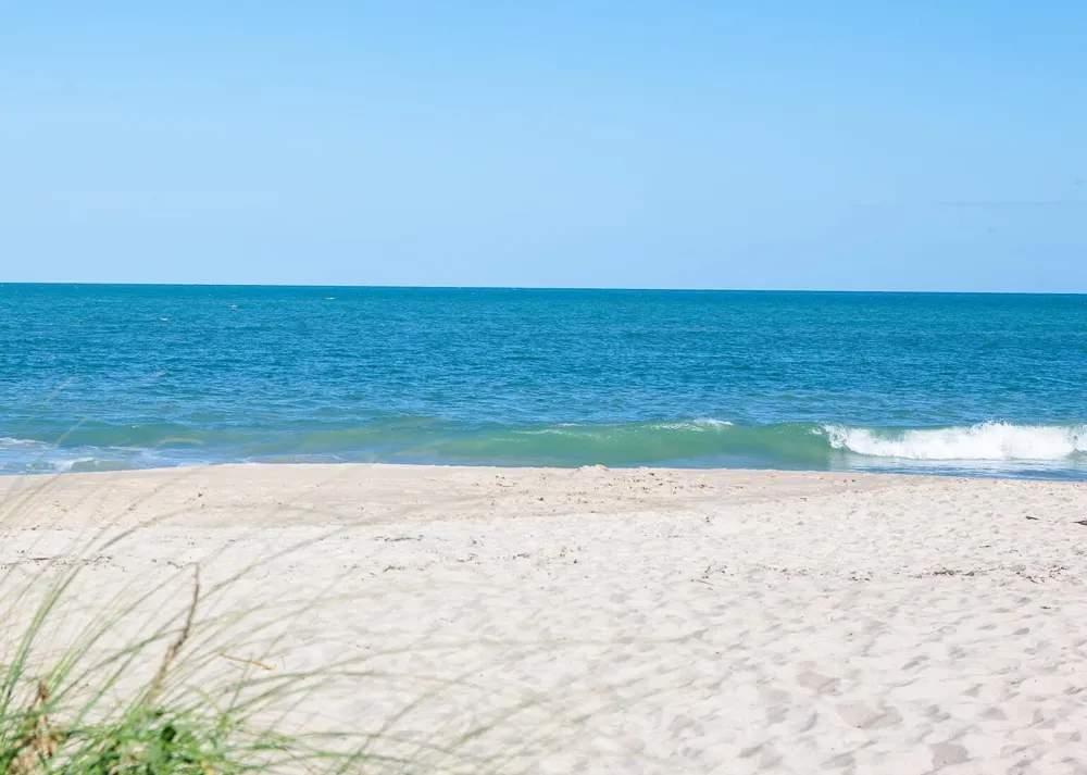 300 HARBOUR DRIVE #106B Vero Beach, FL 32963