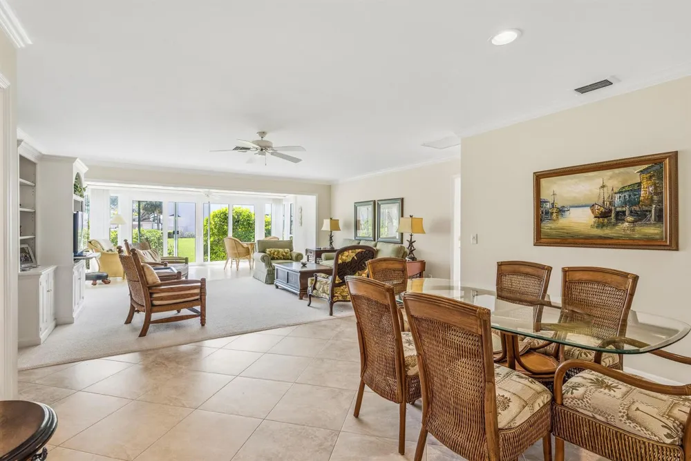300 HARBOUR DRIVE #106B Vero Beach, FL 32963