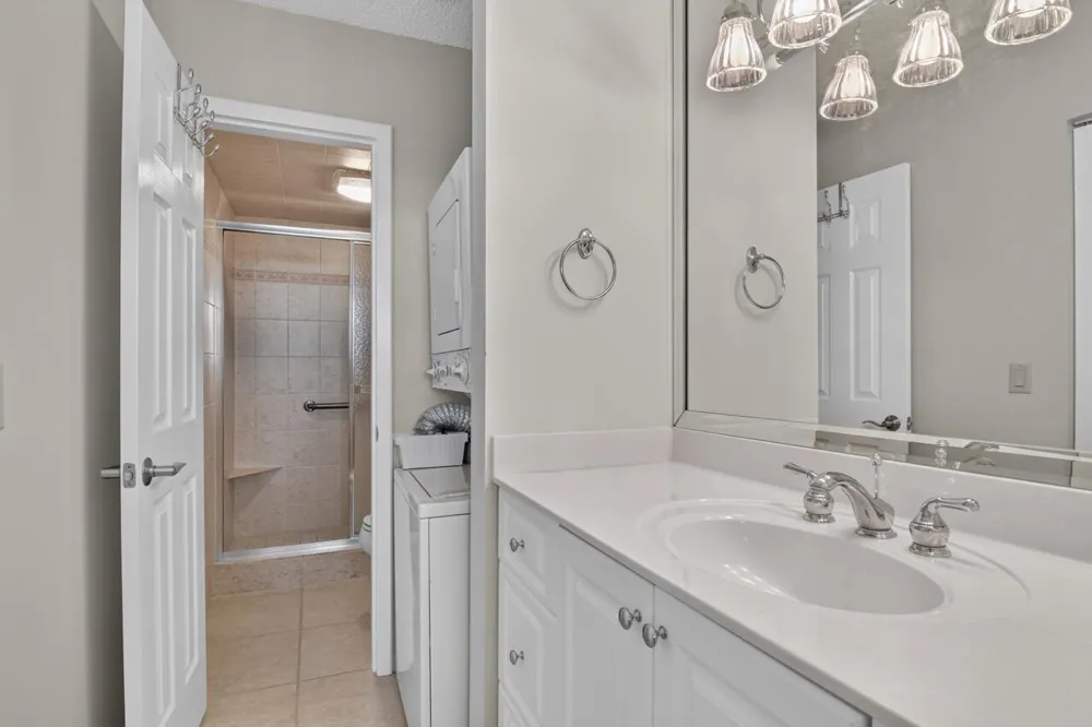 336 GOLFVIEW ROAD #605 North Palm Beach, FL 33408
