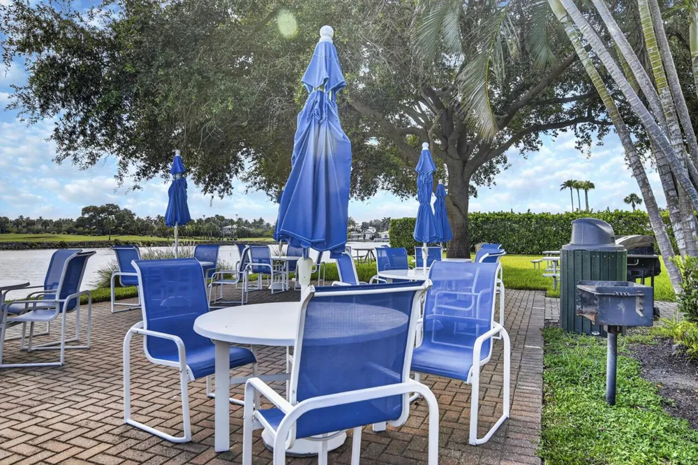 336 GOLFVIEW ROAD #605 North Palm Beach, FL 33408