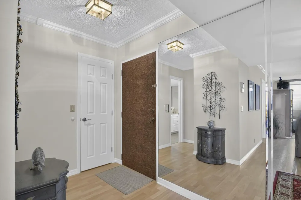 336 GOLFVIEW ROAD #605 North Palm Beach, FL 33408