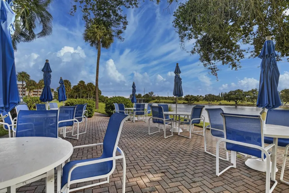 336 GOLFVIEW ROAD #605 North Palm Beach, FL 33408