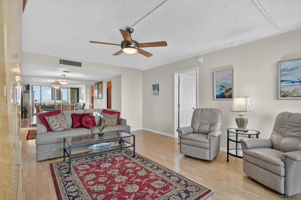 336 GOLFVIEW ROAD #605 North Palm Beach, FL 33408