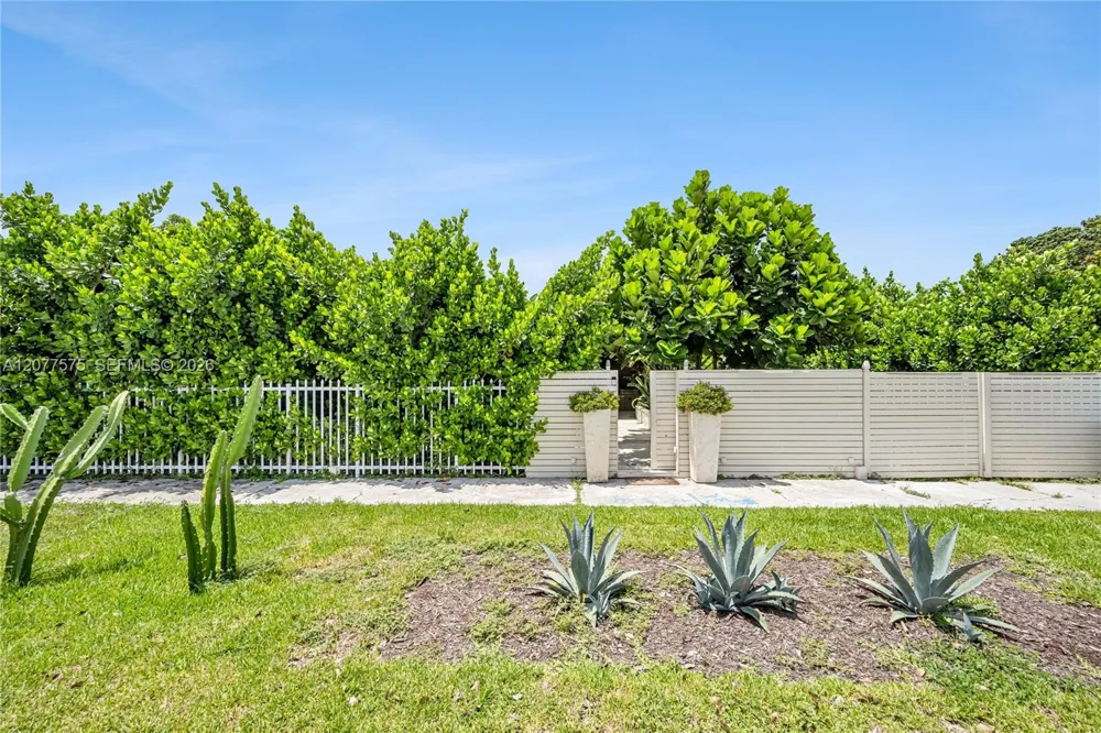 12230 NW 22nd Ct Miami, FL 33167