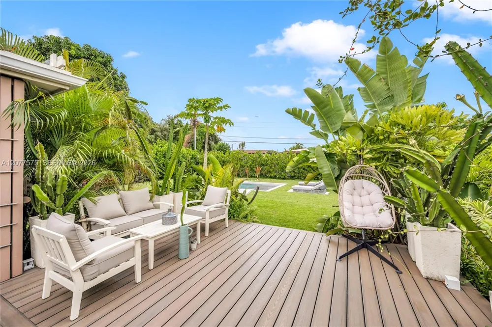 12230 NW 22nd Ct Miami, FL 33167