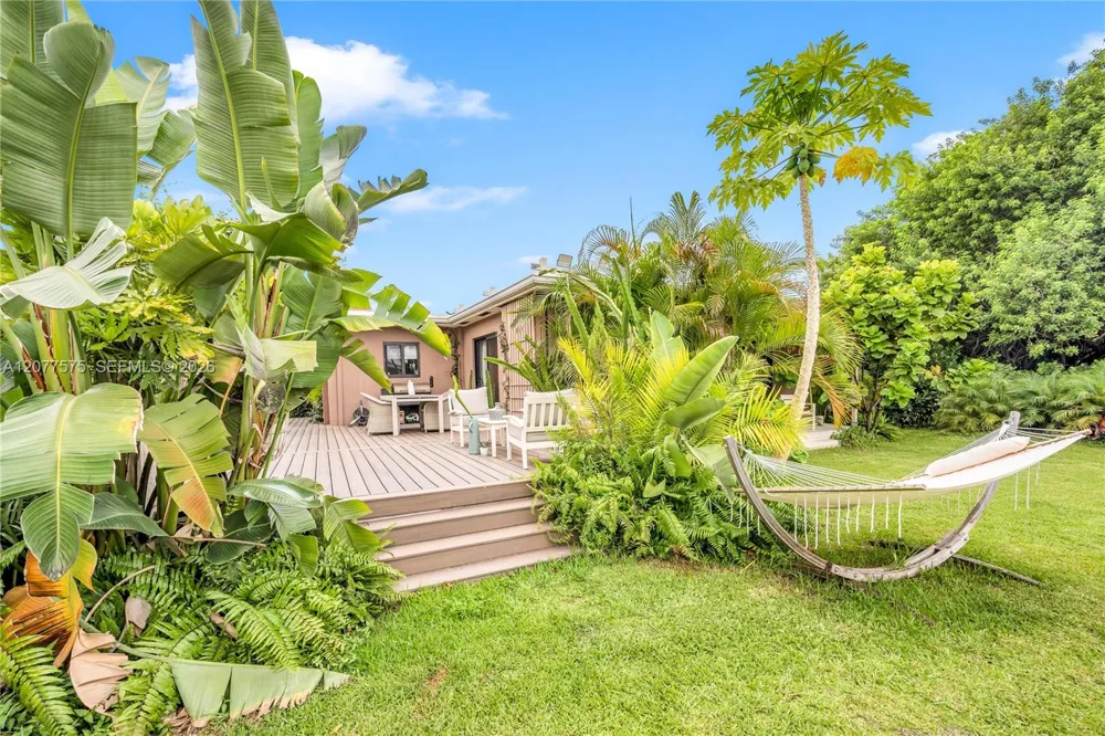 12230 NW 22nd Ct Miami, FL 33167