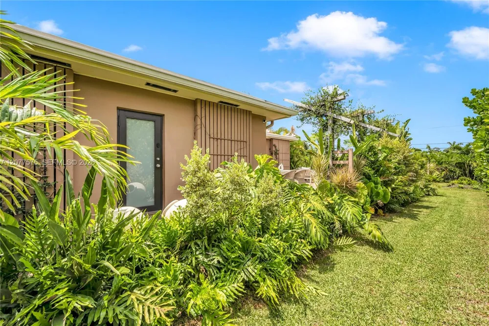 12230 NW 22nd Ct Miami, FL 33167