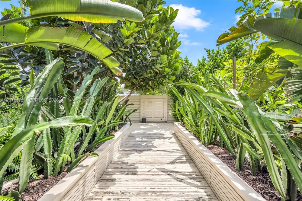 12230 NW 22nd Ct Miami, FL 33167
