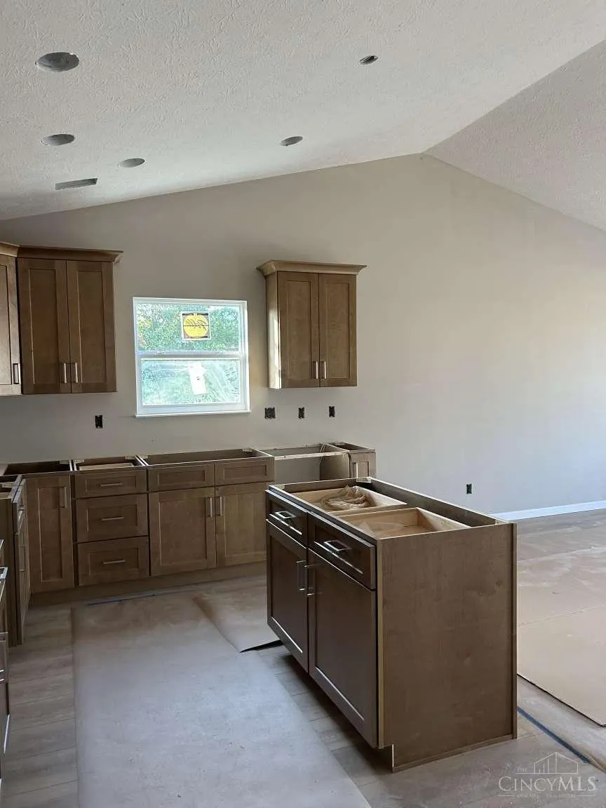 2091 Pine Forest Drive Miamisburg, OH 45342