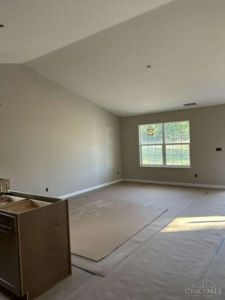 2091 Pine Forest Drive Miamisburg, OH 45342