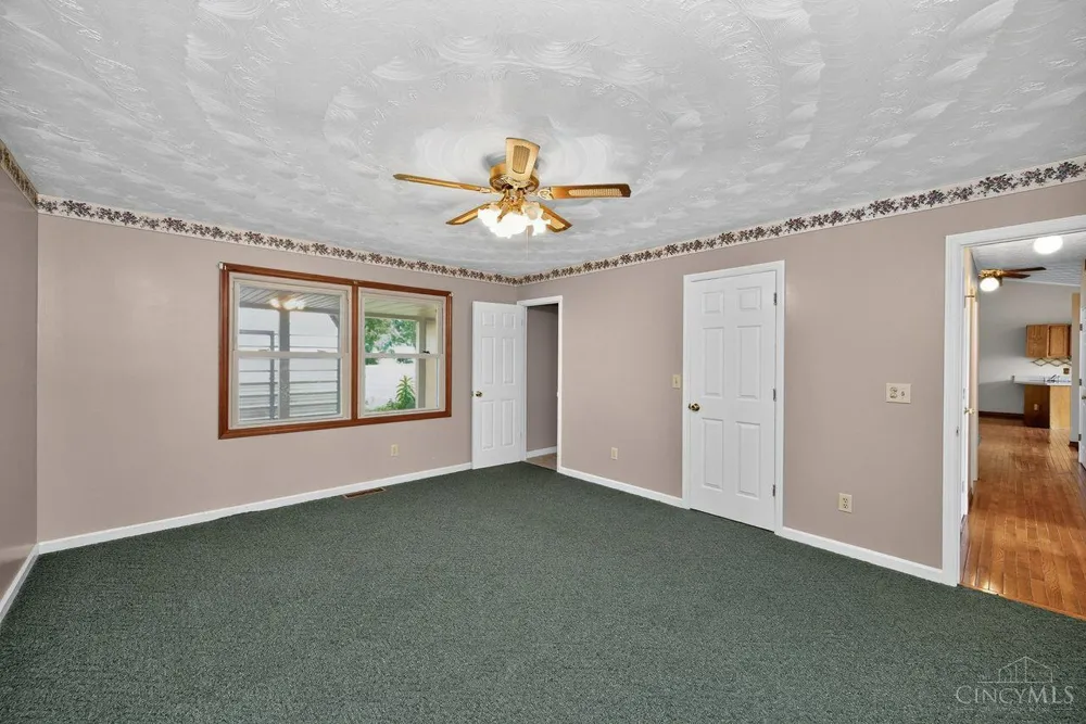 616 Lorelei Drive Perry, OH 45118