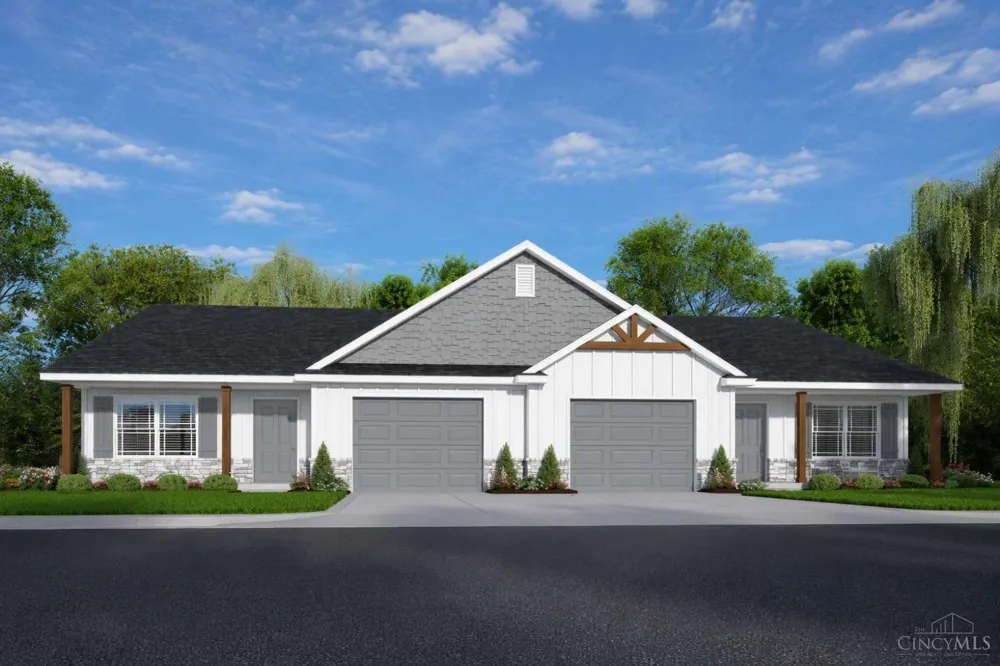 2085 Pine Forest Drive Miamisburg, OH 45342