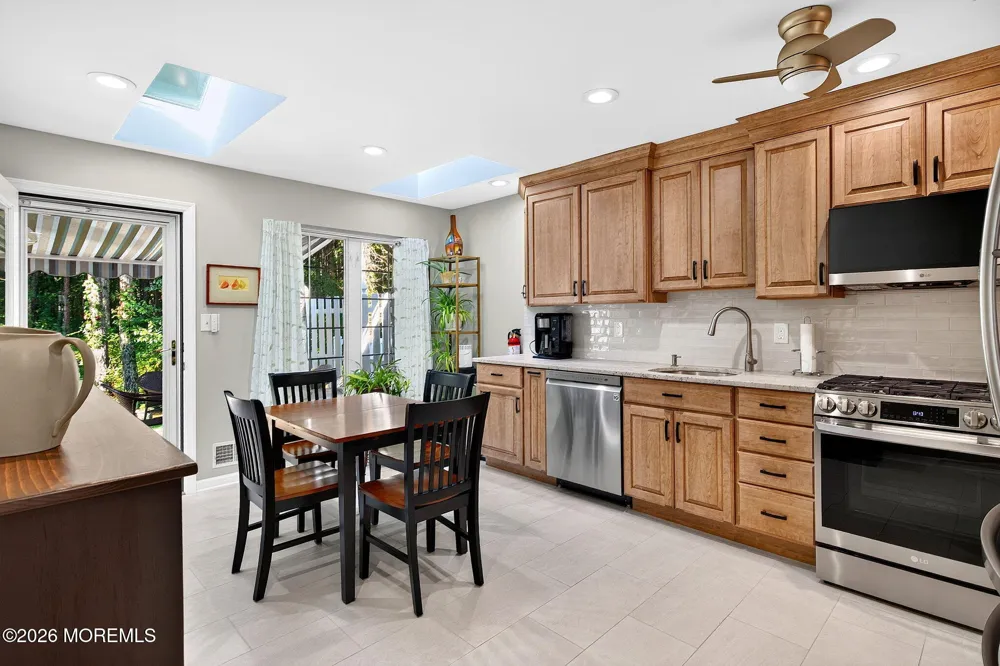 32 Pier Brick, NJ 08723