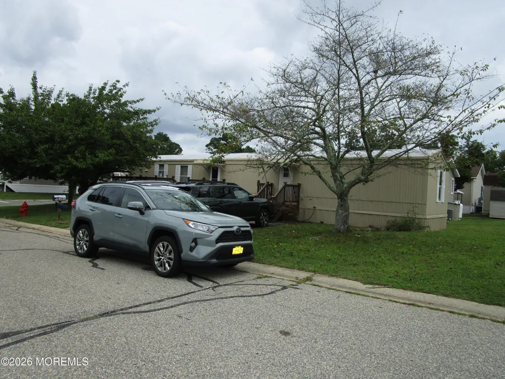 47 Beaver Avenue Whiting, NJ 08759