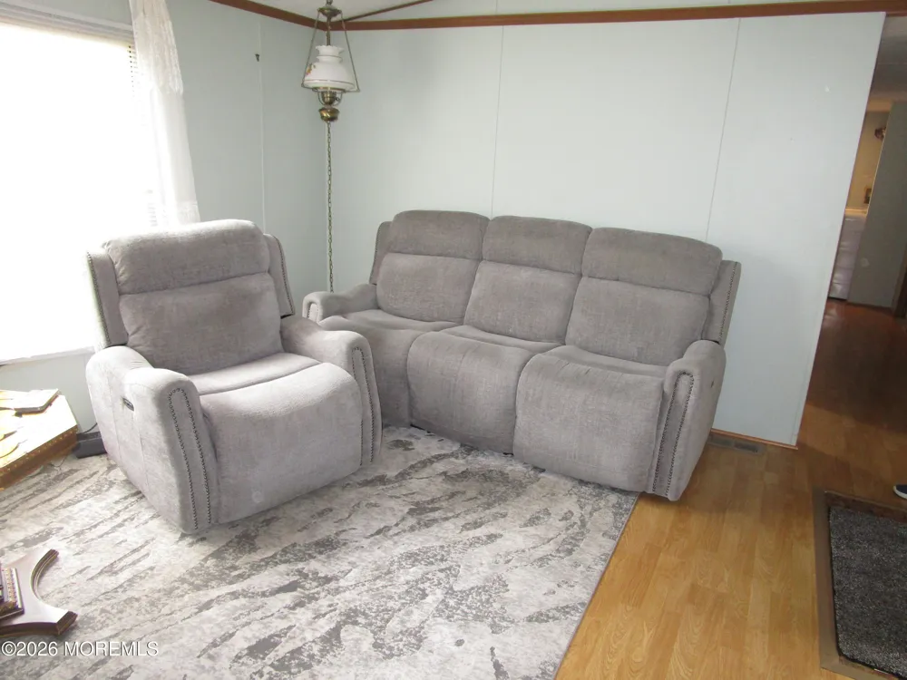 47 Beaver Avenue Whiting, NJ 08759