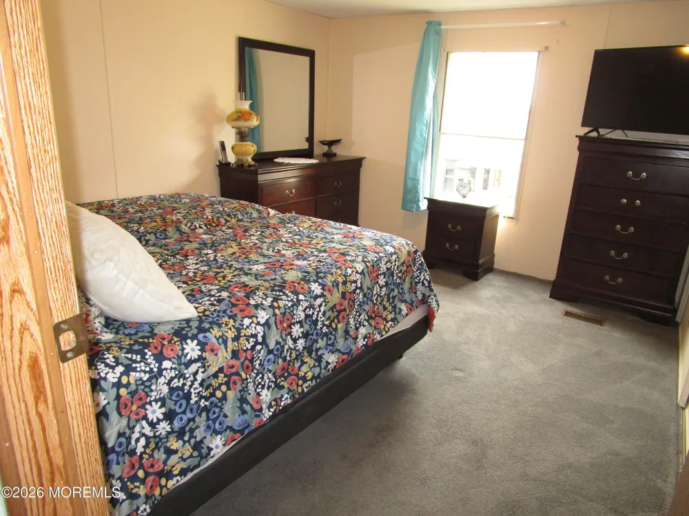 47 Beaver Avenue Whiting, NJ 08759