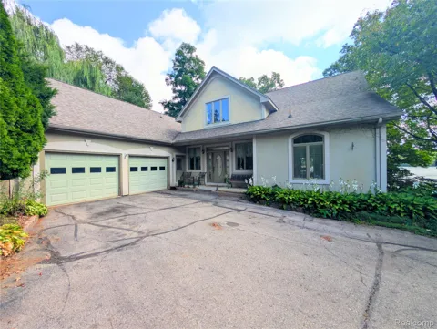 6567 Softshell Drive