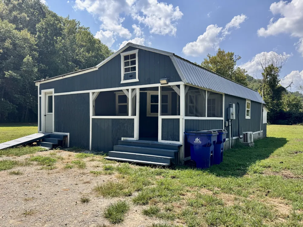 2280 Big Opossum Creek Rd Linden, TN 37096