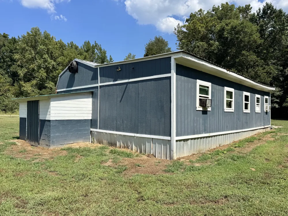 2280 Big Opossum Creek Rd Linden, TN 37096