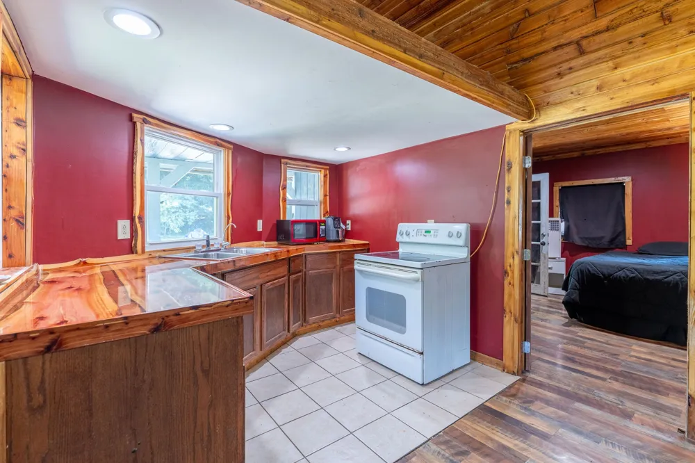 2280 Big Opossum Creek Rd Linden, TN 37096