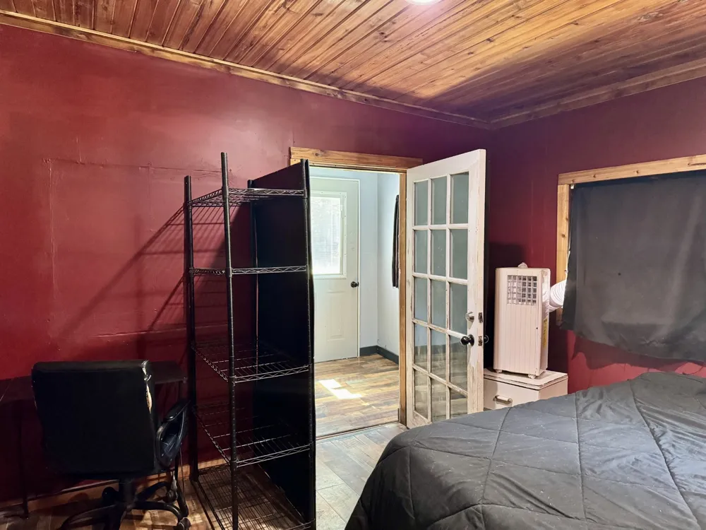 2280 Big Opossum Creek Rd Linden, TN 37096