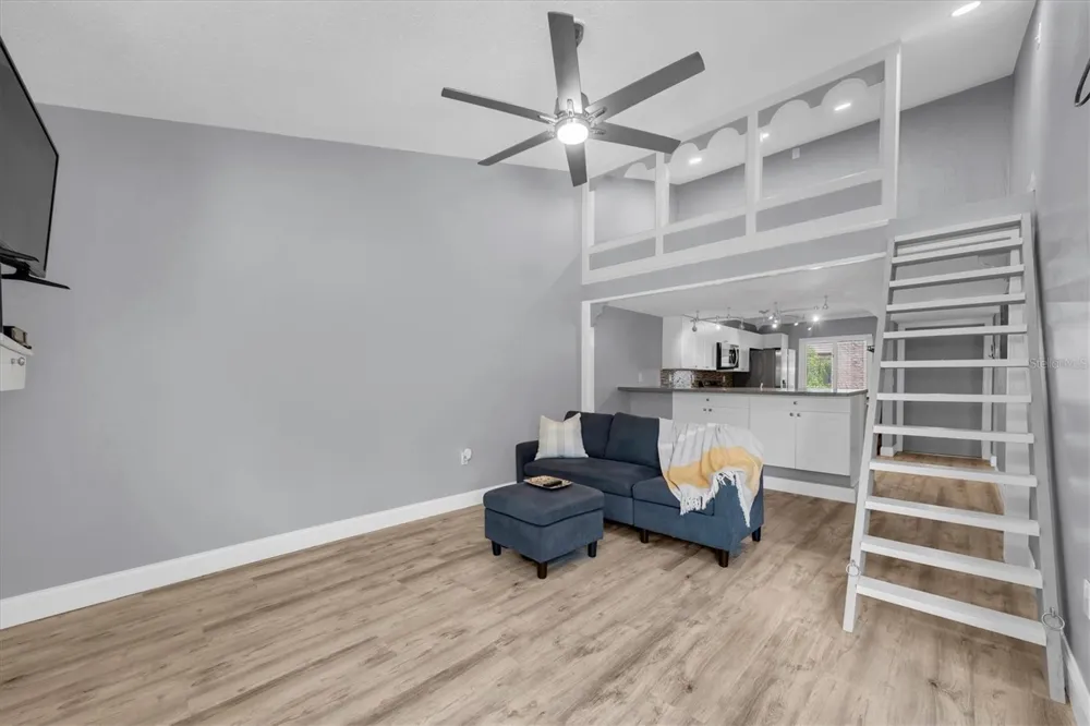 2209 BELLEAIR ROAD #C13 Clearwater, FL 33764