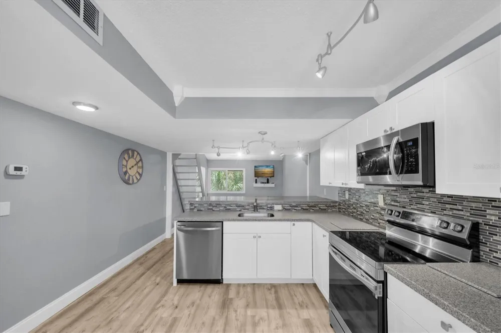 2209 BELLEAIR ROAD #C13 Clearwater, FL 33764