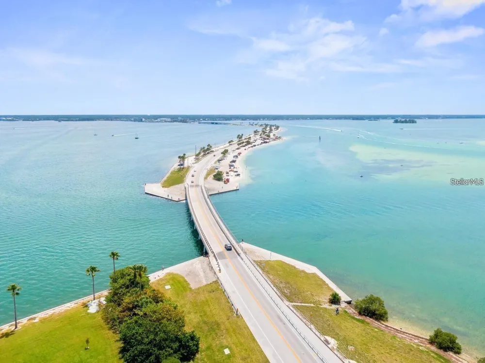 2209 BELLEAIR ROAD #C13 Clearwater, FL 33764