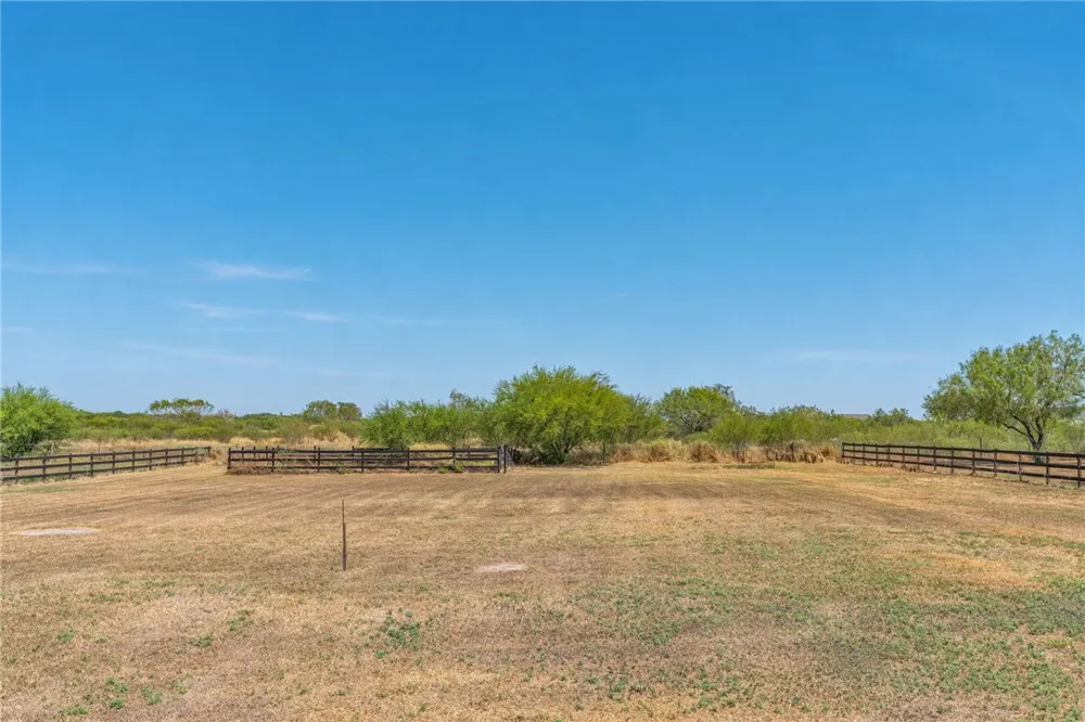 340 E County Road 2150 Kingsville, TX 78363